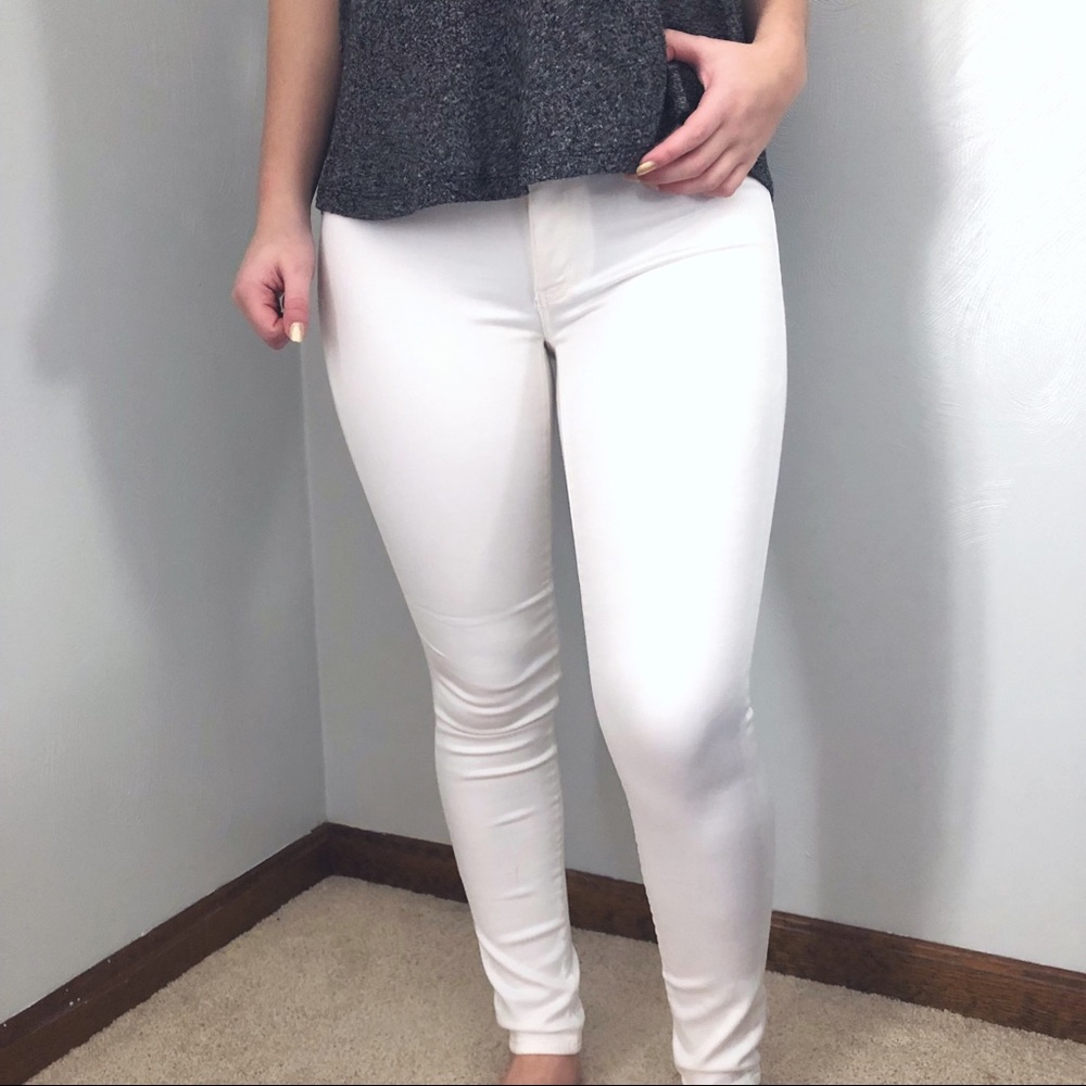 American Eagle White Jeggings
